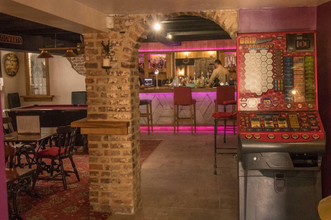 The Cabin Saracens Head 查珀尔圣伦纳兹 外观 照片